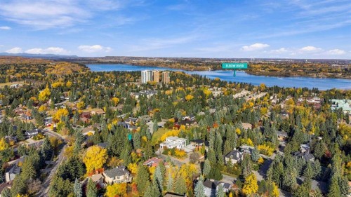 340 Pump Hill Gardens Sw, Calgary, AB 