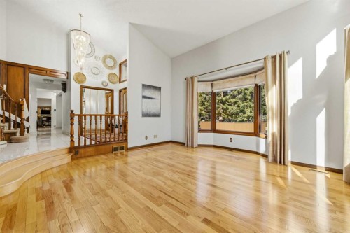 340 Pump Hill Gardens Sw, Calgary, AB 