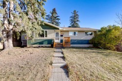 4708 Nordegg Crescent NW Calgary, AB T2K 2M5