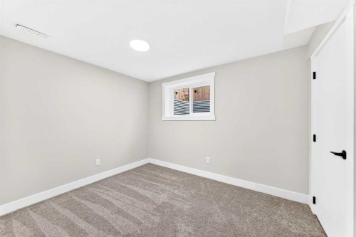 3320 60 Street Ne, Calgary, AB 