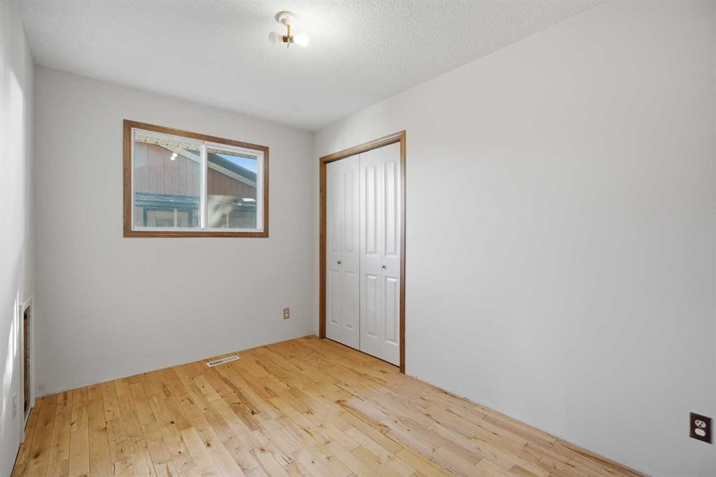 20 Blackthorn Place Ne, Calgary, AB