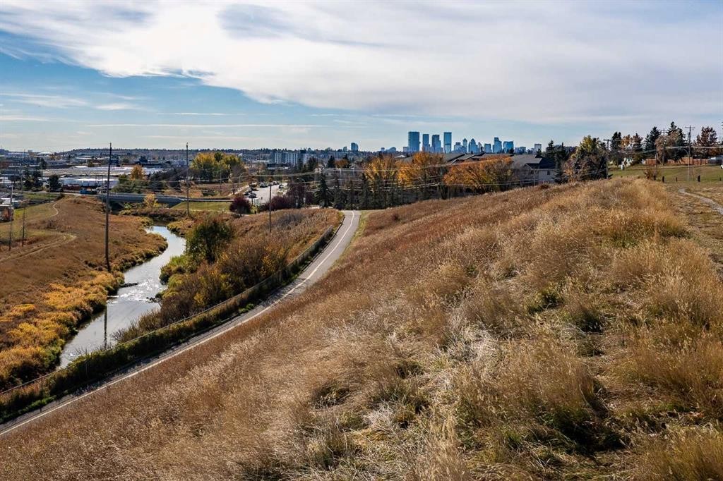 20 Blackthorn Place Ne, Calgary, AB