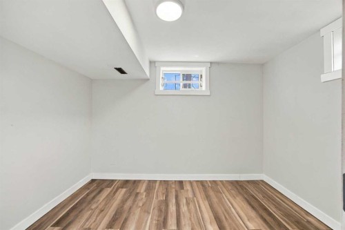 2035 47 Street Se, Calgary, AB 