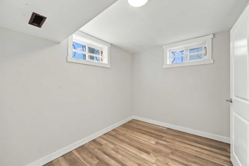 2035 47 Street Se, Calgary, AB 