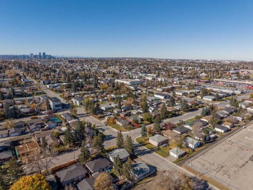 2035 47 Street Se, Calgary, AB 