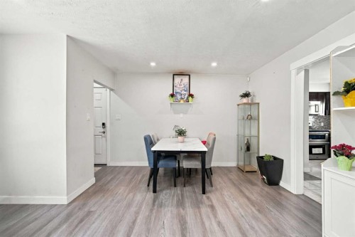 2035 47 Street Se, Calgary, AB 