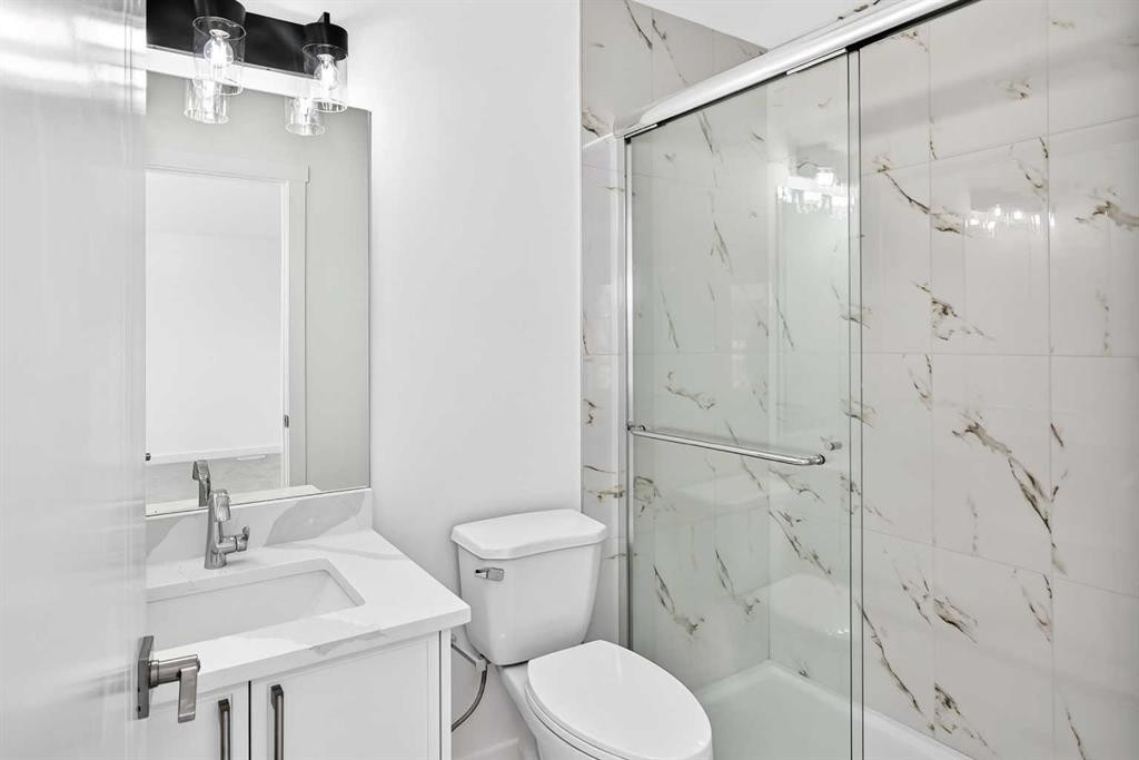 4607 17 Avenue Nw, Calgary, AB
