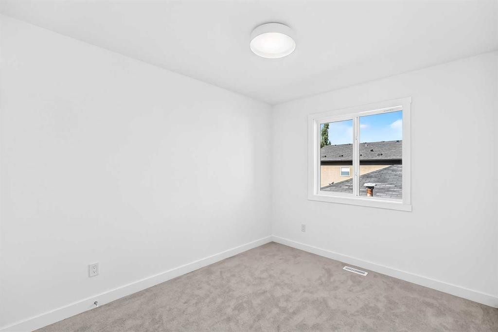4607 17 Avenue Nw, Calgary, AB