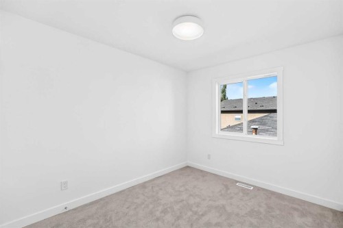 4607 17 Avenue Nw, Calgary, AB 