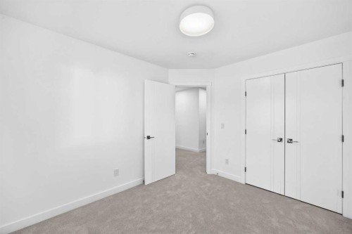 4607 17 Avenue Nw, Calgary, AB 