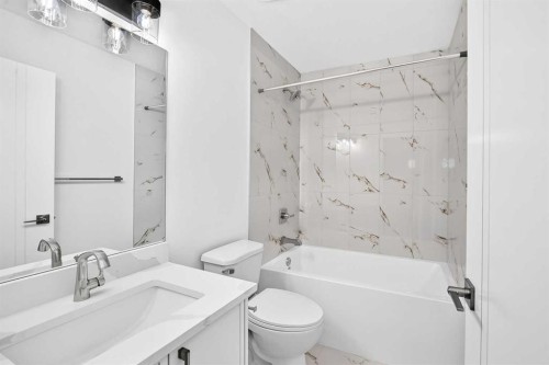 4607 17 Avenue Nw, Calgary, AB 