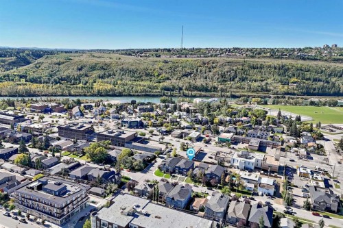 4607 17 Avenue Nw, Calgary, AB 