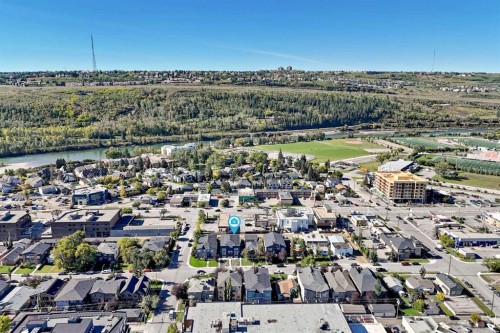 4607 17 Avenue Nw, Calgary, AB 