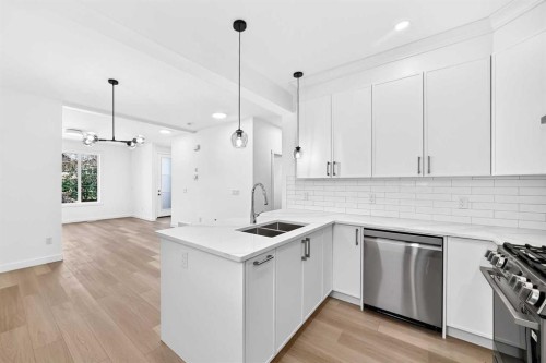 4607 17 Avenue Nw, Calgary, AB 