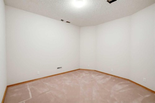 11 Prominence Point Sw, Calgary, AB 