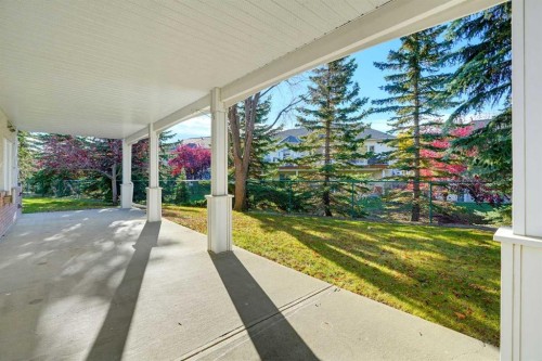 11 Prominence Point Sw, Calgary, AB 