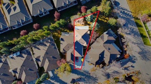 11 Prominence Point Sw, Calgary, AB 