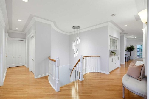 11 Prominence Point Sw, Calgary, AB 