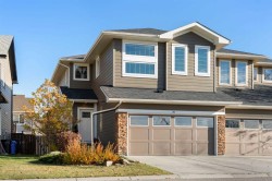 20 Evanswood Circle NW Calgary, AB T3P 0K1