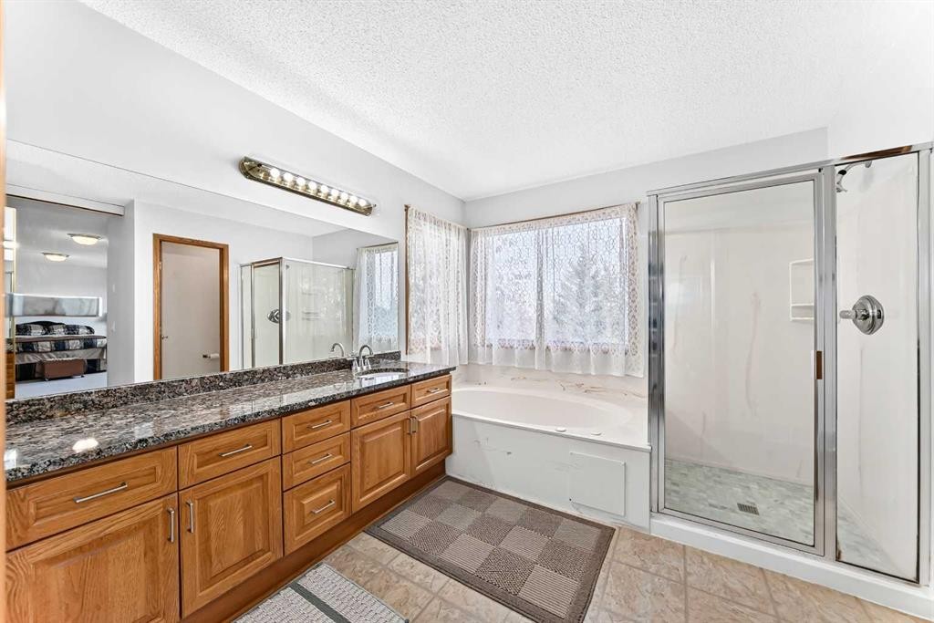 127 Edgebrook Circle Nw, Calgary, AB
