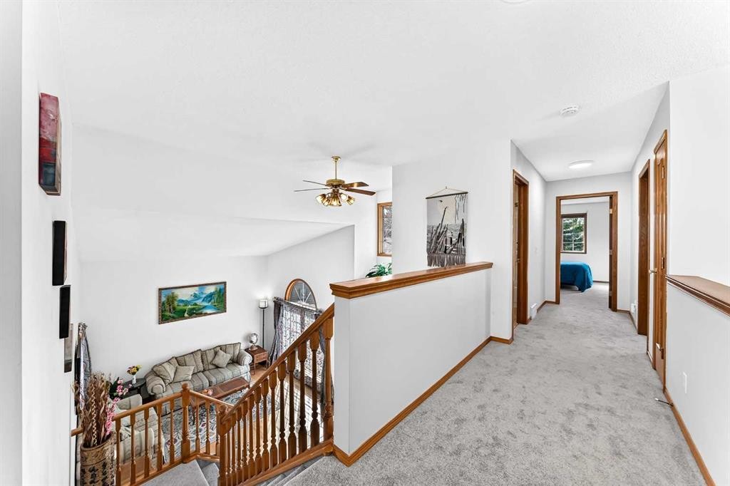 127 Edgebrook Circle Nw, Calgary, AB