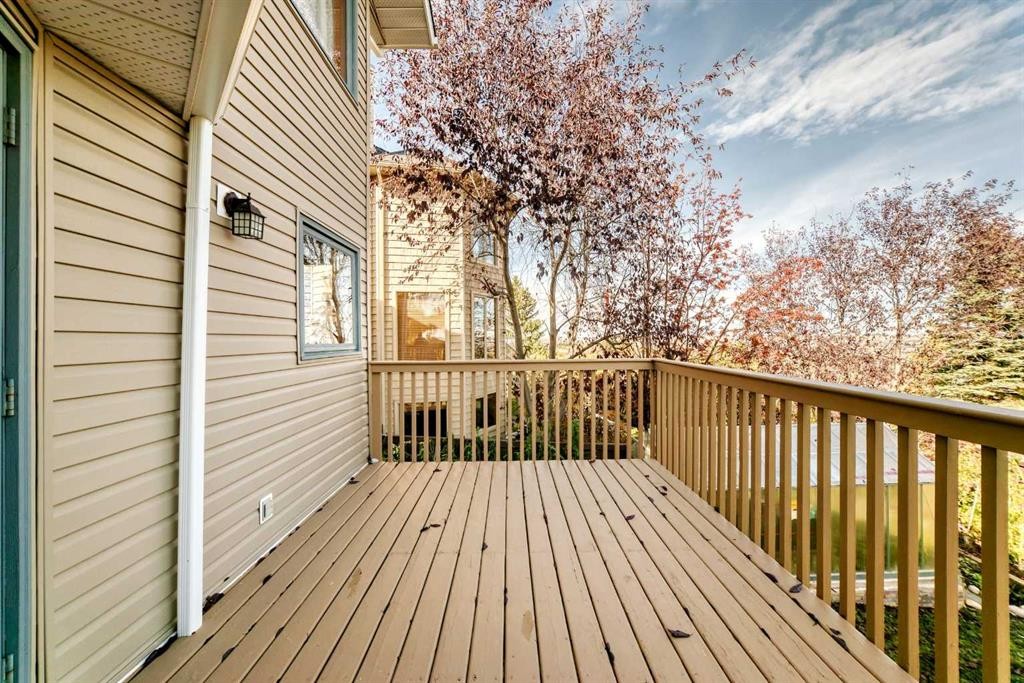 127 Edgebrook Circle Nw, Calgary, AB