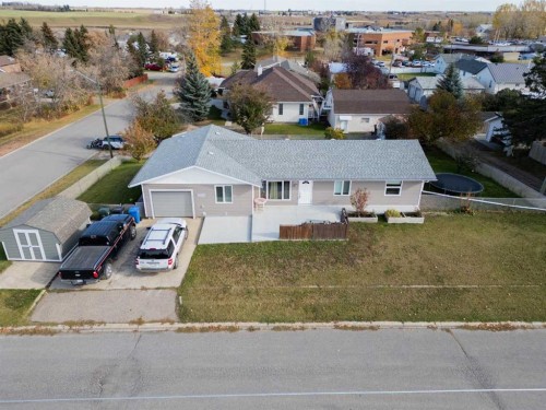 1321 22 Avenue  Didsbury, AB T0M 0W0