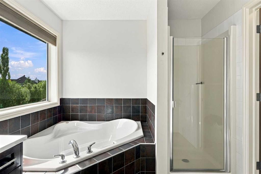 29 Cranleigh Park Se, Calgary, AB