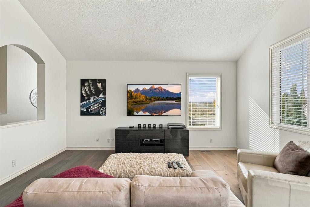 29 Cranleigh Park Se, Calgary, AB