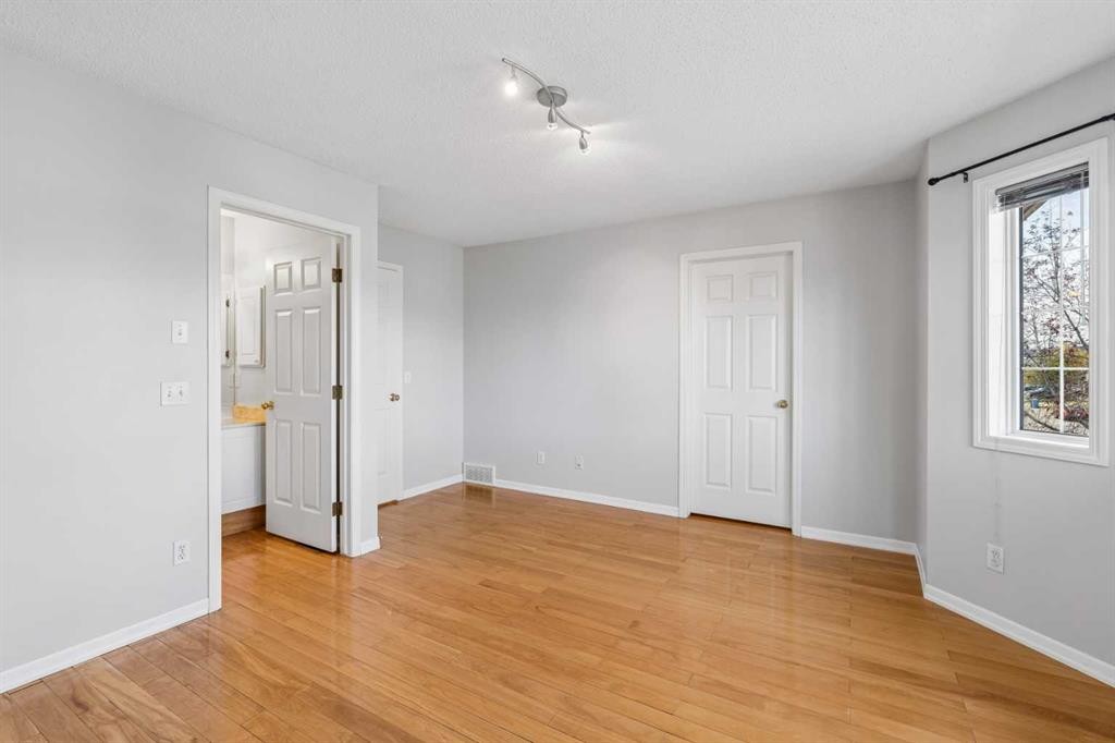 180 Chaparral Ridge Circle Se, Calgary, AB