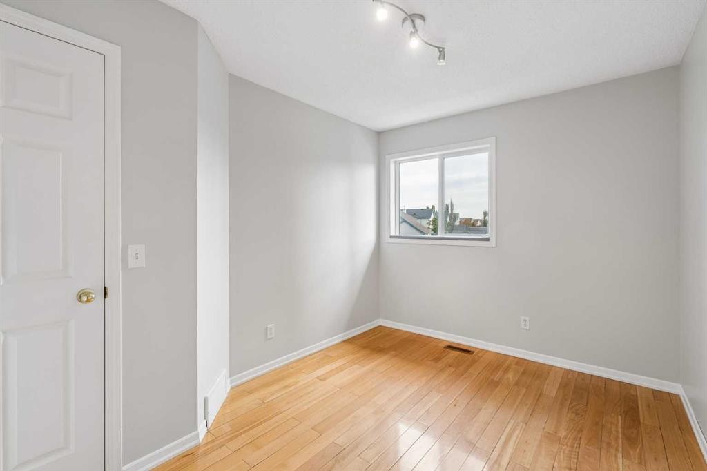 180 Chaparral Ridge Circle Se, Calgary, AB