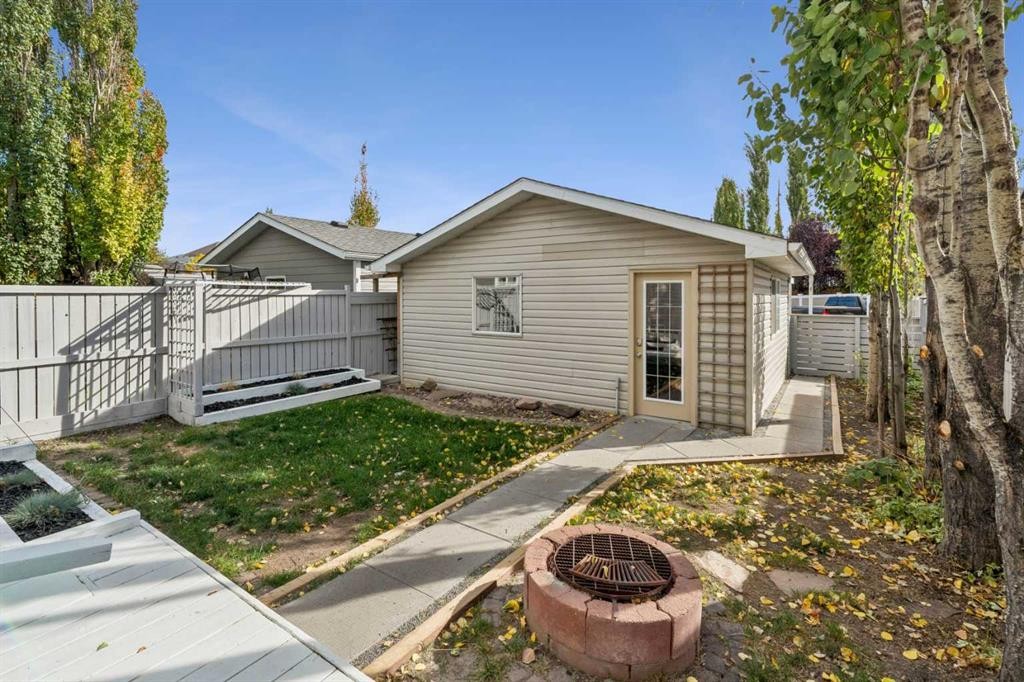 180 Chaparral Ridge Circle Se, Calgary, AB