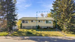 6207 Beaver Dam Way NE Calgary, AB T2K 3W7