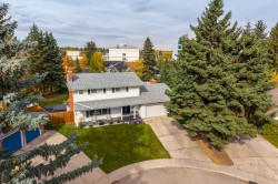 7007 Kenosee Place SW Calgary, AB T2V 2L6
