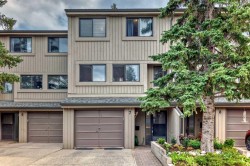 7-10401 19 Street SW Calgary, AB T2W 3E7