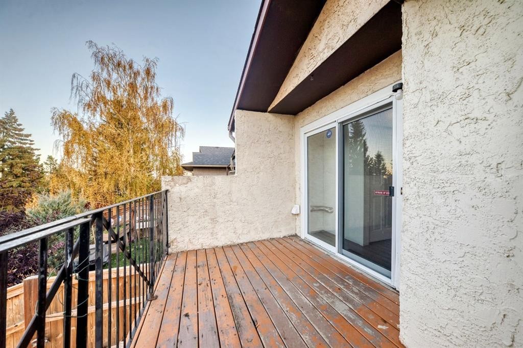 260 Berwick Drive Nw, Calgary, AB