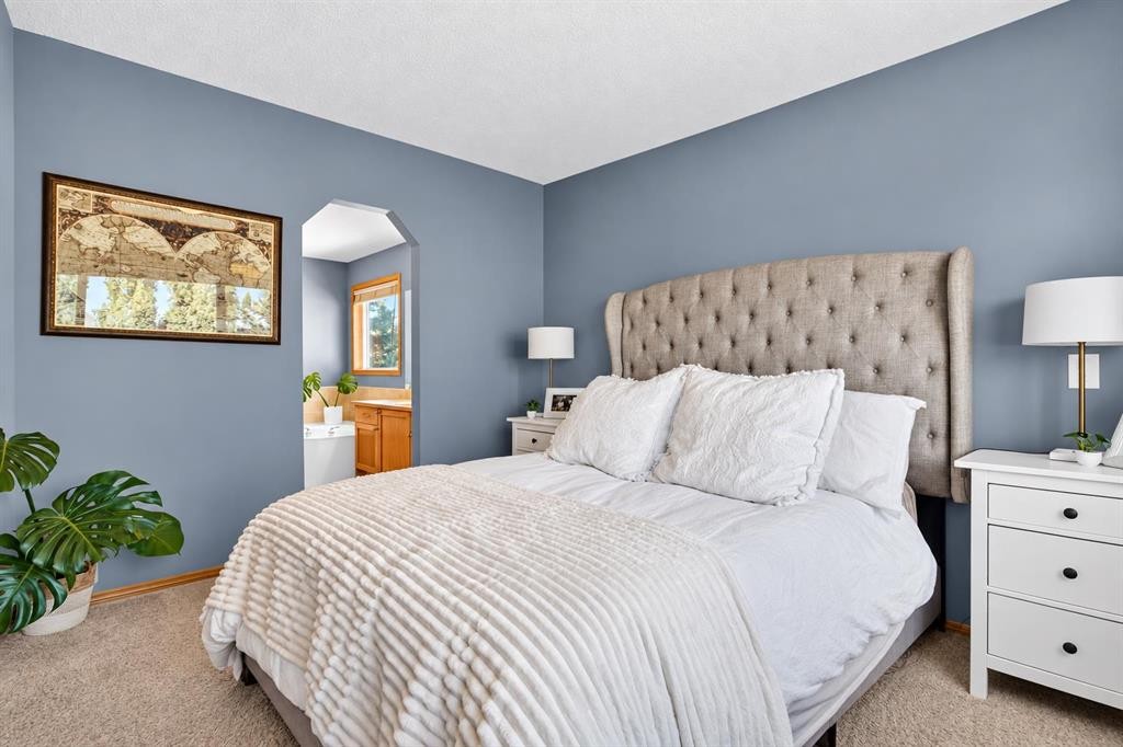 38 Somerside Crescent Sw, Calgary, AB