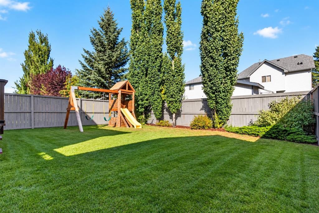 38 Somerside Crescent Sw, Calgary, AB