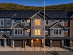 206 Cranbrook Square SE Calgary, AB T3M 3E3