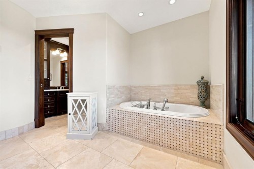 803 25 Avenue Nw, Calgary, AB 