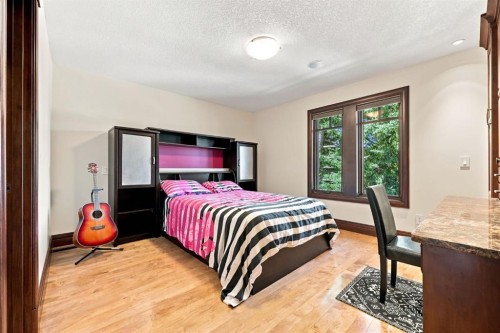 803 25 Avenue Nw, Calgary, AB 
