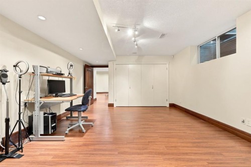 803 25 Avenue Nw, Calgary, AB 