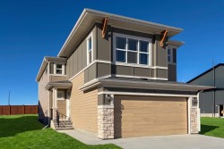 77 Royston Gardens NWCalgary, AB T3L 0N9