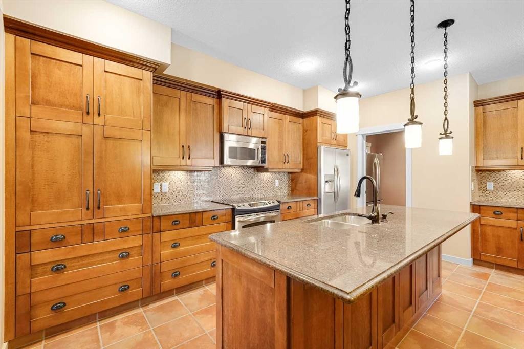 122 Silverado Ponds Way Sw, Calgary, AB
