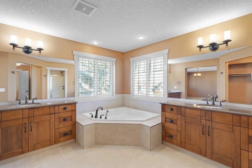 122 Silverado Ponds Way Sw, Calgary, AB 