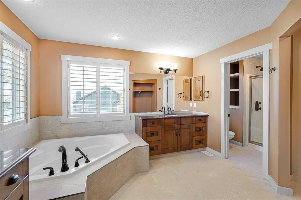 122 Silverado Ponds Way Sw, Calgary, AB