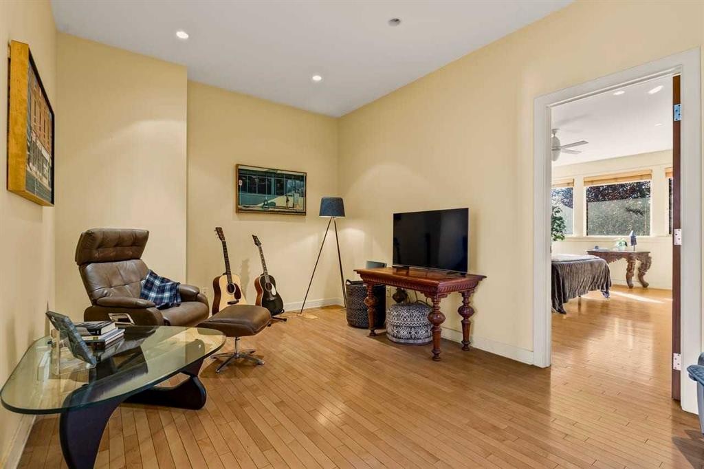 1717 7 Avenue Nw, Calgary, AB