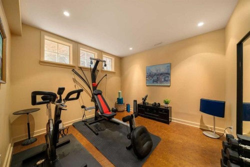 1717 7 Avenue Nw, Calgary, AB 
