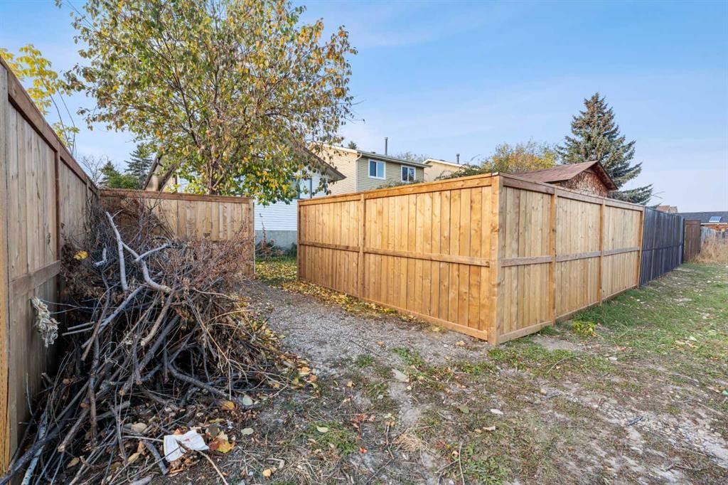 96 Abalone Crescent Ne, Calgary, AB
