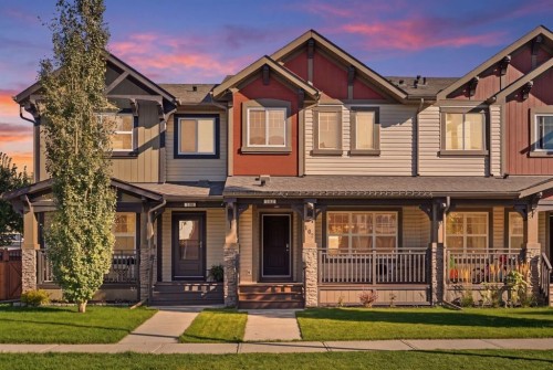 102 Clydesdale Way  Cochrane, AB T4C 0L6